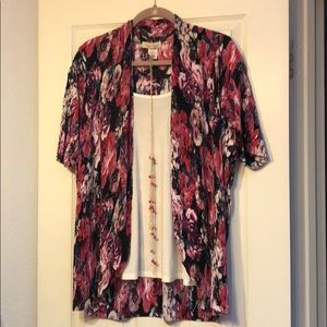 NWT Front of Closet tank attached with necklace